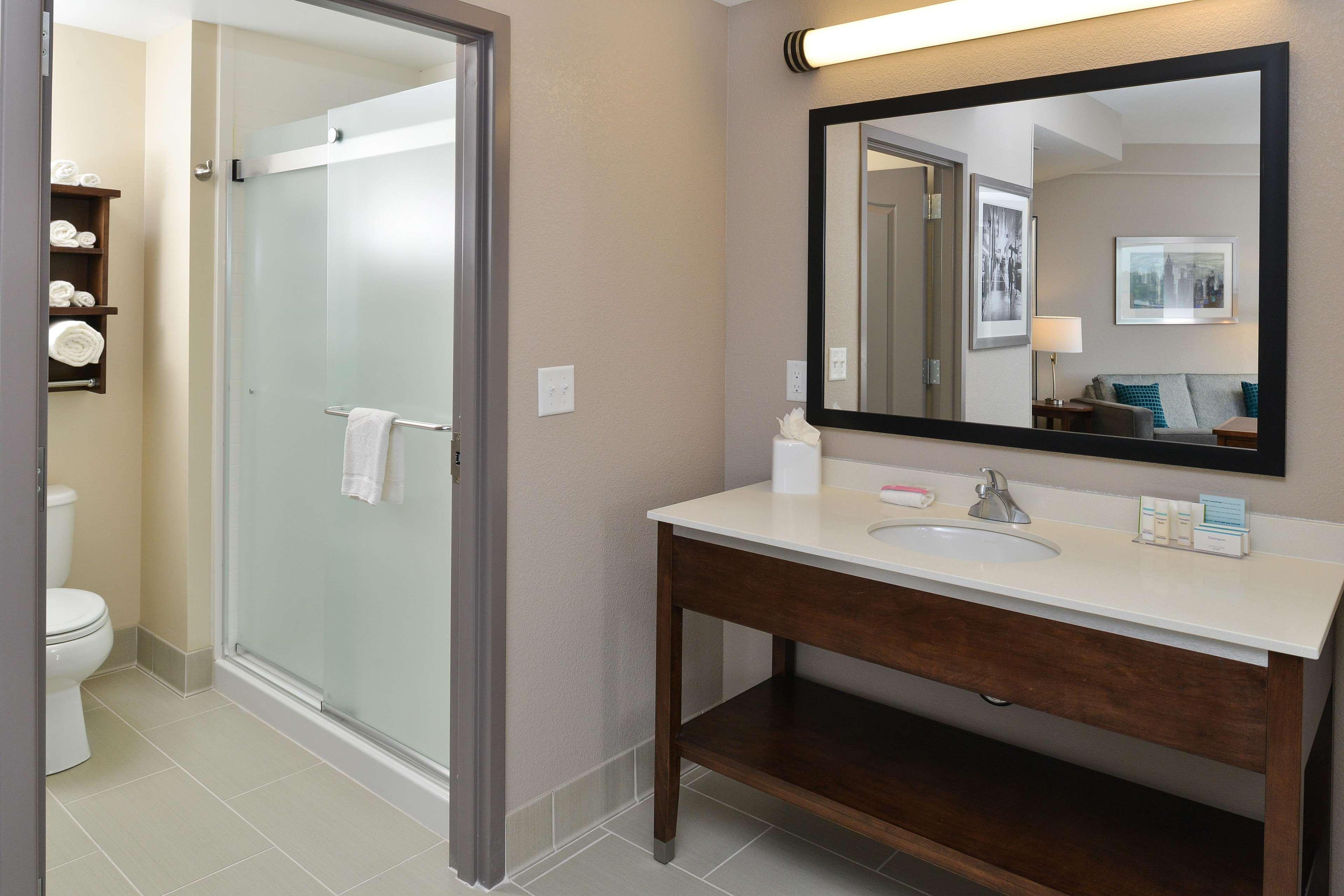 Hampton & Downtown Hotel 3*