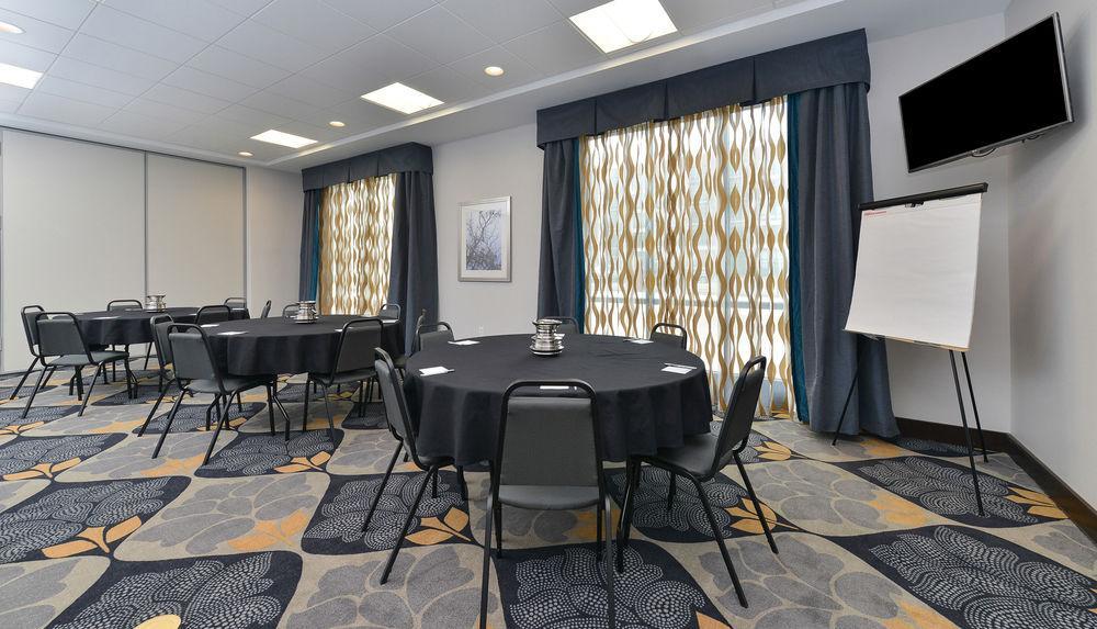 Hampton & Downtown Hotel