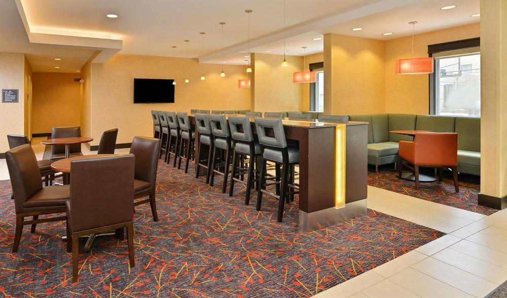 Hotel Hampton & Downtown
