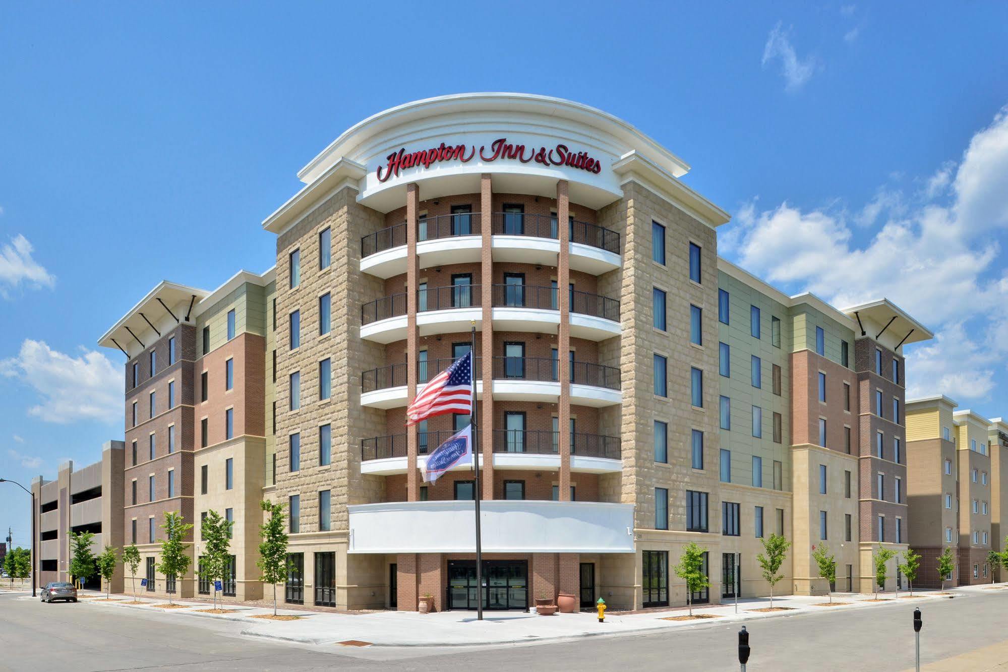 Hotel Hampton & Downtown Des Moines