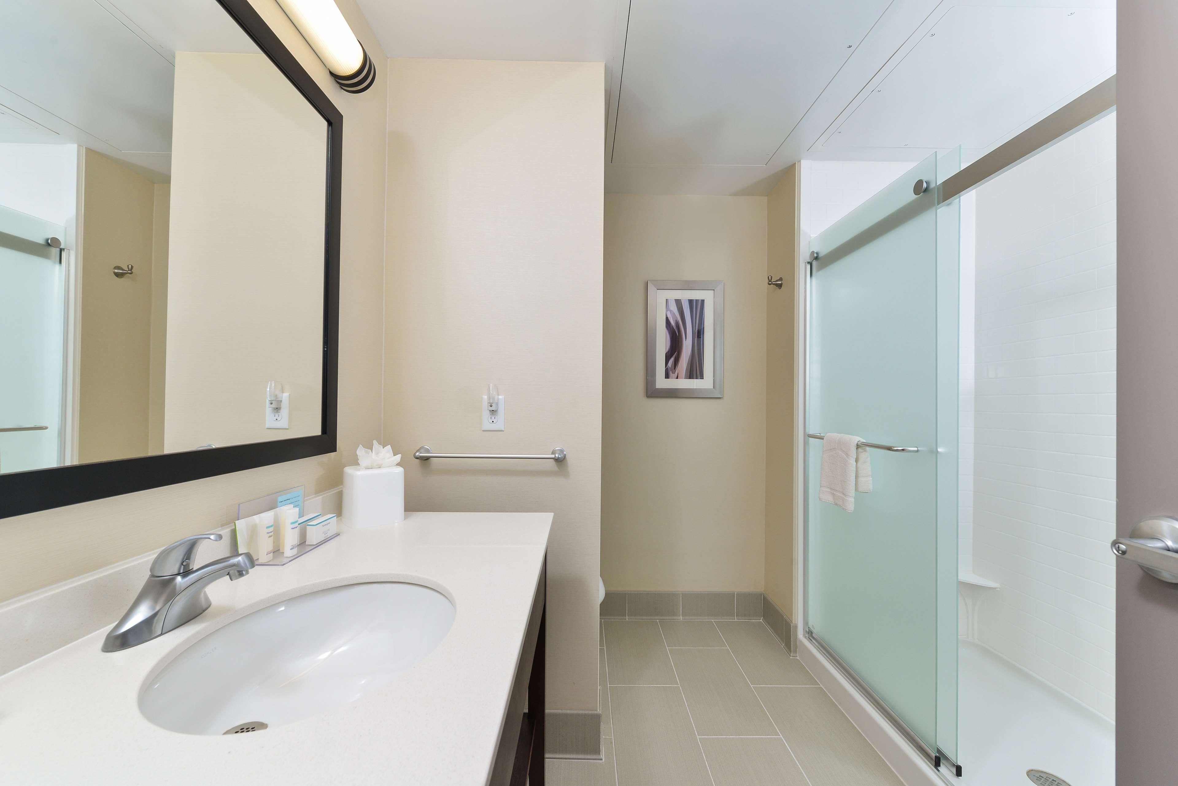 Hampton & Downtown 3*